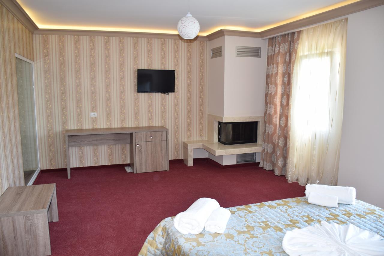 Hotel Pogradeci 2 Tushemisht Exteriér fotografie